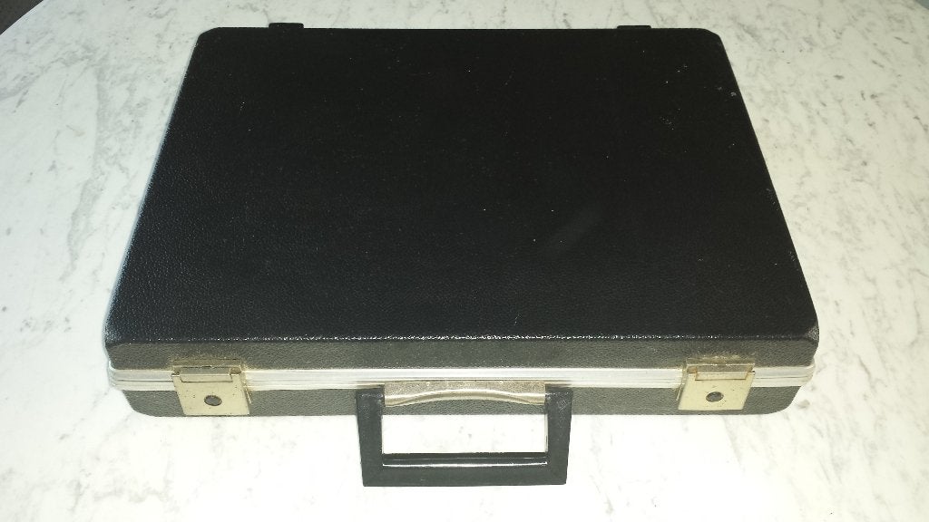 Retro Zwarte attachékoffer, Gebruikt, Hard kunststof, Slot, Minder dan 50 cm