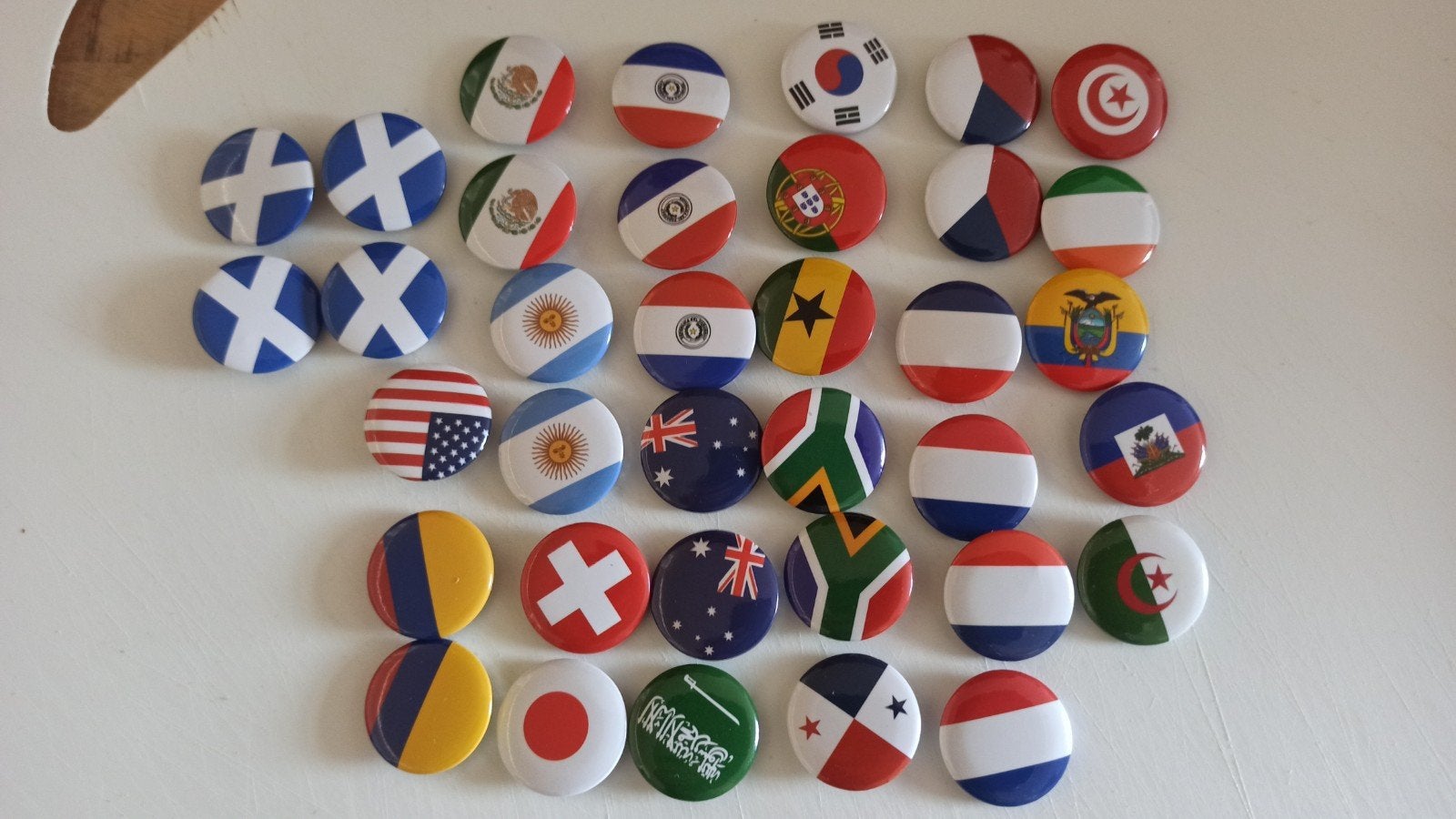 WK Voetbal Buttons dekamarkt, Ophalen of Verzenden, Losse flippo's