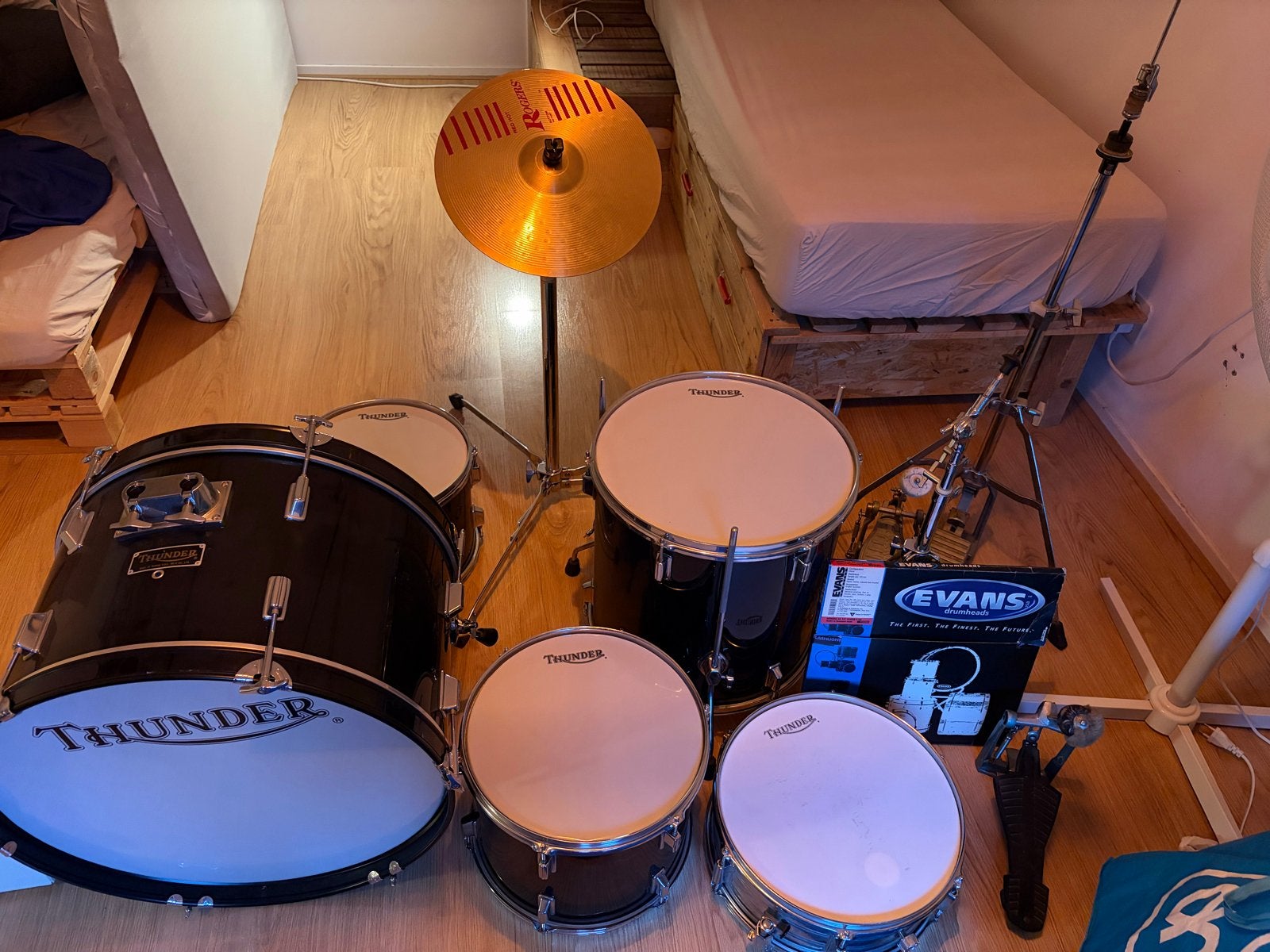 Thunder drumstel met bewaardozen zeer compleet!, Muziek en Instrumenten, Ophalen, Gebruikt, Overige merken