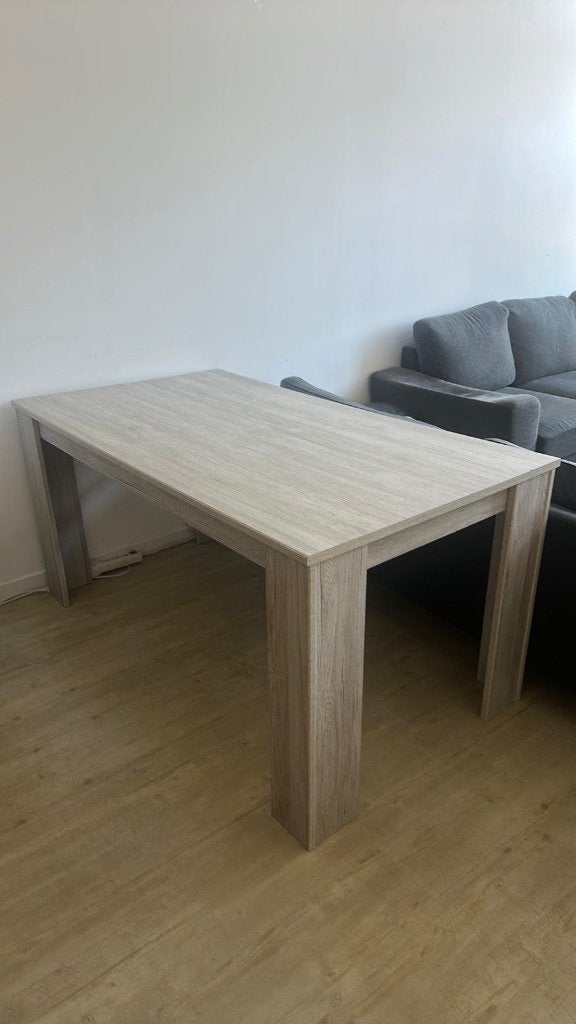 lichte eettafel graag ruilen voor biertafel en bierbanken, Ophalen, Overige materialen, Simpel, 50 tot 100 cm