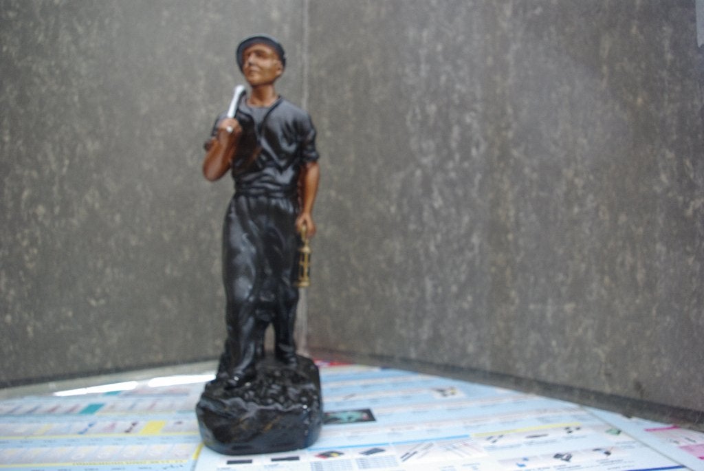 Mijnwerkers beeldje, Antiek en Kunst, Ophalen of Verzenden, Gips, Beeld