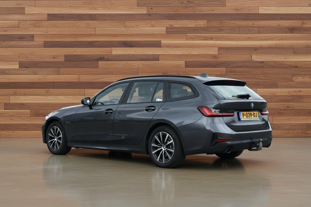 BMW 3 Serie Touring 320e Business Edition Plus | SPORTLEDER, Automaat, 1998 cc, Gebruikt, 4 cilinders