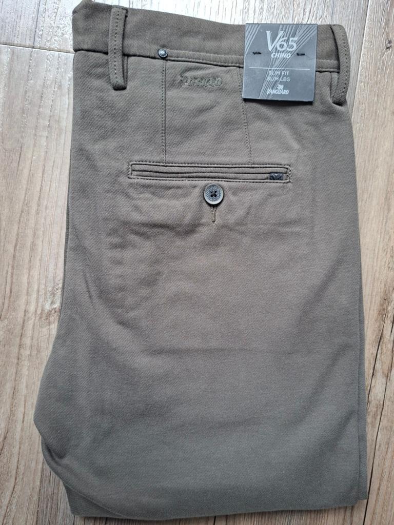 VANGUARD V65 slimfit chino W31 L34, Maat 48/50 (M), Nieuw, Ophalen of Verzenden, Vanguard