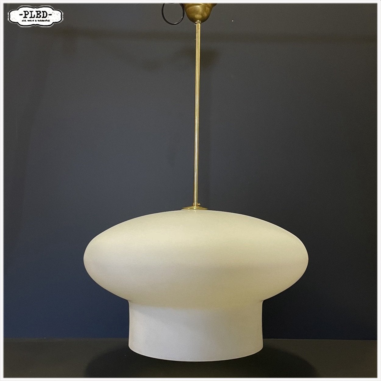 Grote opaline hanglamp Lamp Pendellamp Vintage, Huis en Inrichting, Ophalen, Gebruikt, E27 (groot), Glas