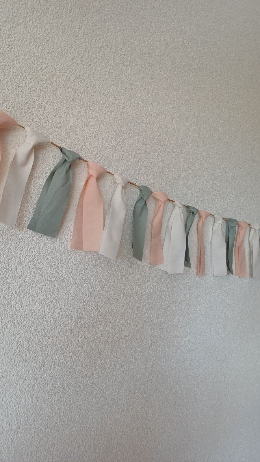 Stoffen linten slinger groen/crème/licht roze - goed doel, Ophalen of Verzenden, Nieuw, Versiering, Overige