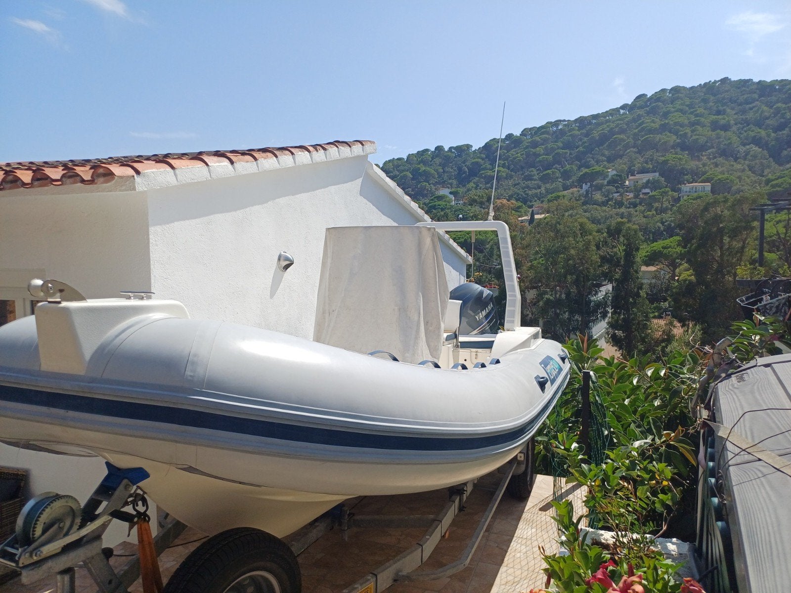 Capelli 625 RIB met Yamaha 150 pk en trailer, Watersport en Boten, Gebruikt, Afdekzeil, 6 m, 150 pk