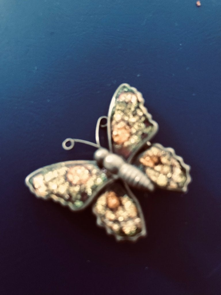 Vintage Vlinder Broche met Mozaïek Details, Overige materialen, 4 tot 7 cm, Ophalen of Verzenden, Zo goed als nieuw