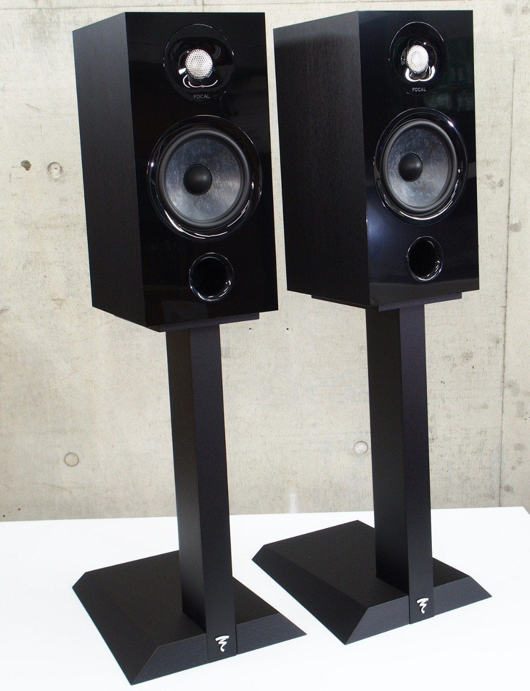 Focal Chora Luidsprekers Bookshelf inclusief stands, Audio, Tv en Foto, Overige merken, Ophalen of Verzenden, Zo goed als nieuw