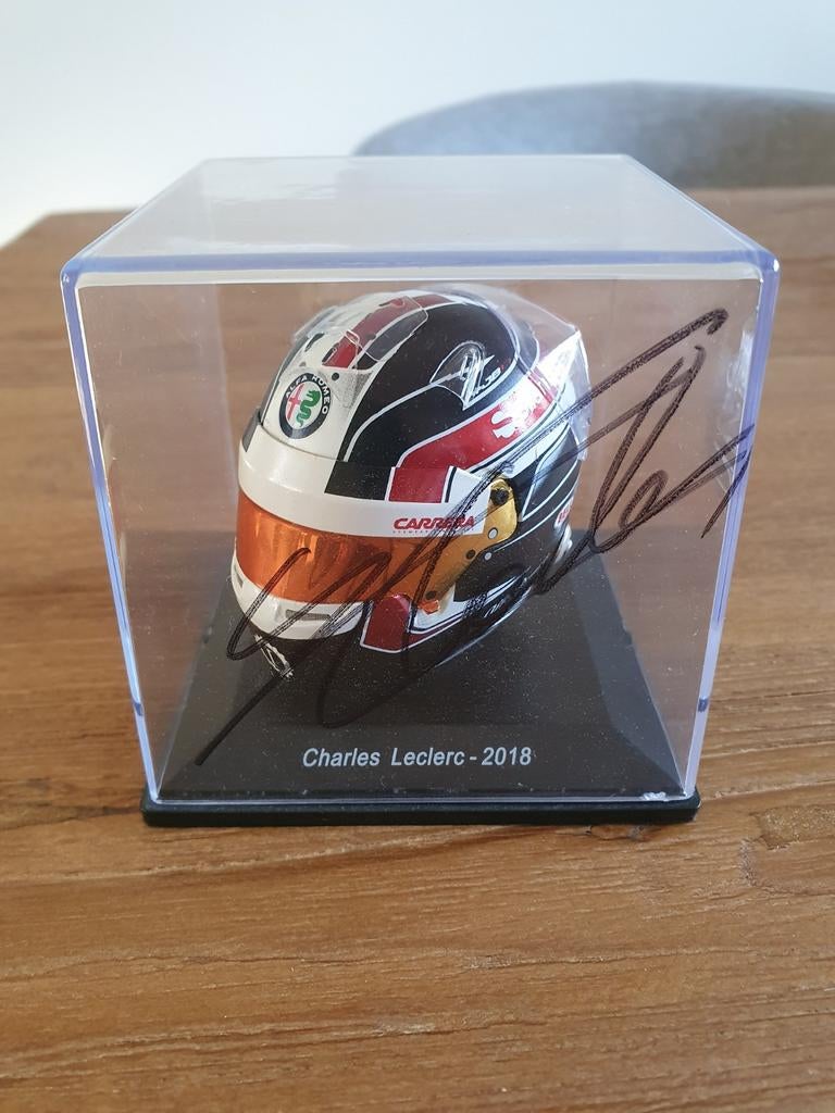 Helm charles leclerc met handtekening, Verzamelen, Automerken, Motoren en Formule 1, Ophalen of Verzenden, Formule 1