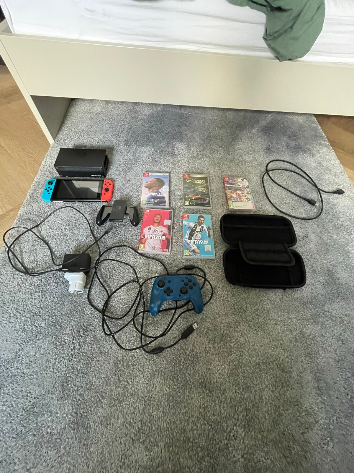 Nintendo Switch met 5 games, 2 controllers en accessoires, Ophalen, Met games, Met 2 controllers, Nieuw