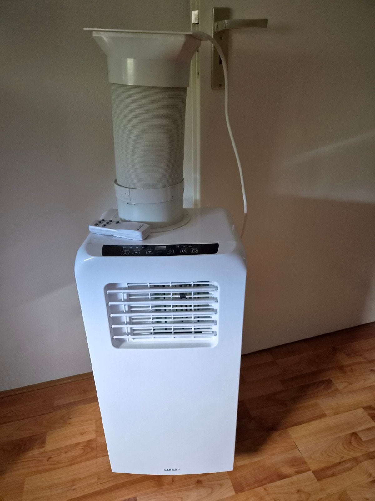 Eurom Mobiele Airco 9000 BTU met Afstandsbediening, Ophalen, Mobiele airco, 2 snelheden