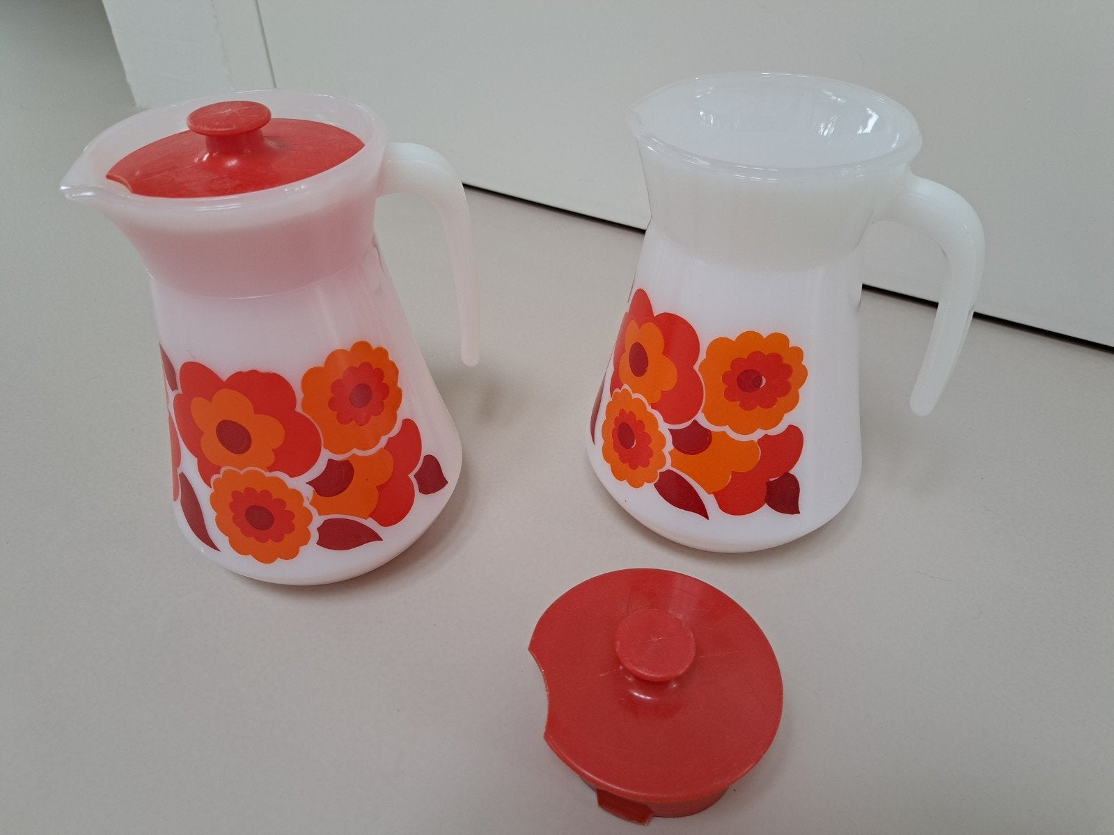 retro vintage sap of water kan 2 stuks, Huis en Inrichting, Keuken | Tupperware, Ophalen, Gebruikt, Beker of Kan, Met deksel