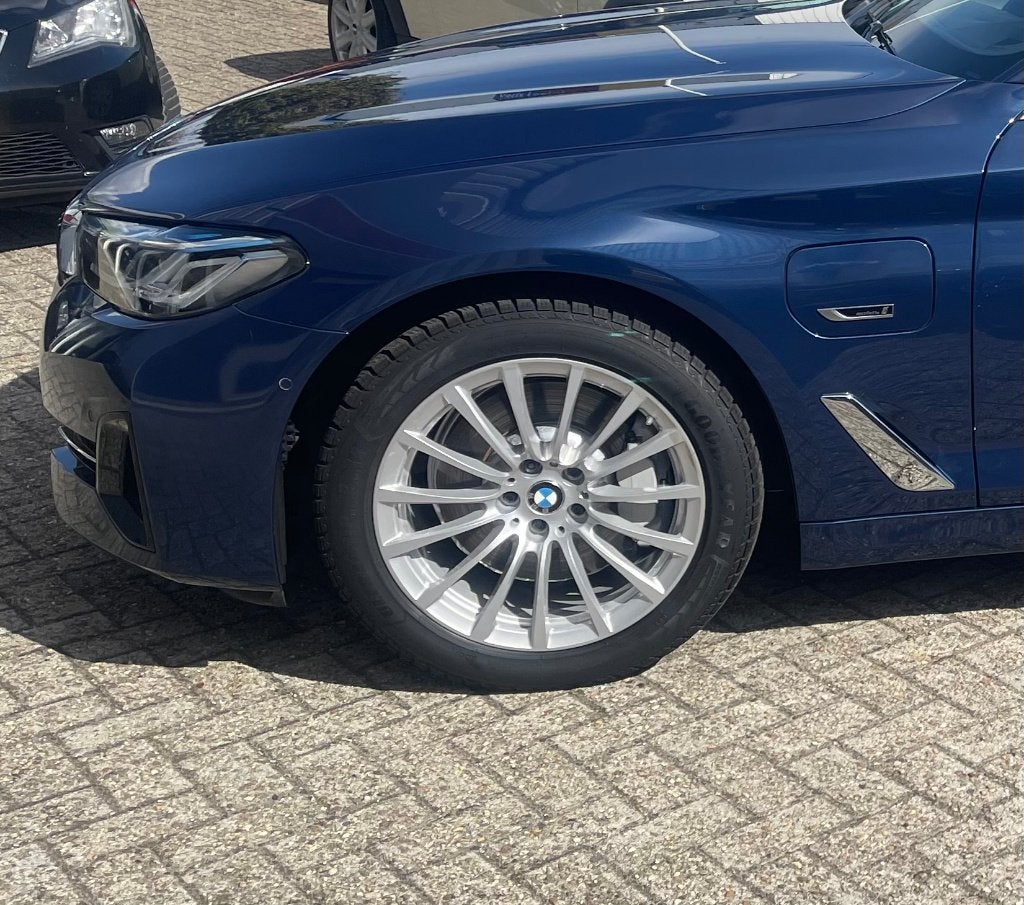 Set Goodyear winterbanden op originele BMW-velgen G30 G31, Ophalen, 18 inch, Banden en Velgen, Winterbanden