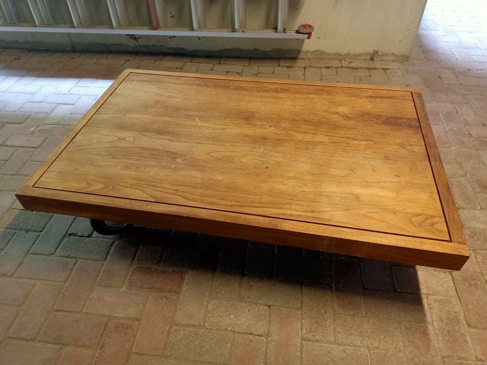 Industriële salontafel op wielen - Eikenhout, Ophalen, Gebruikt, 100 tot 150 cm, Eikenhout