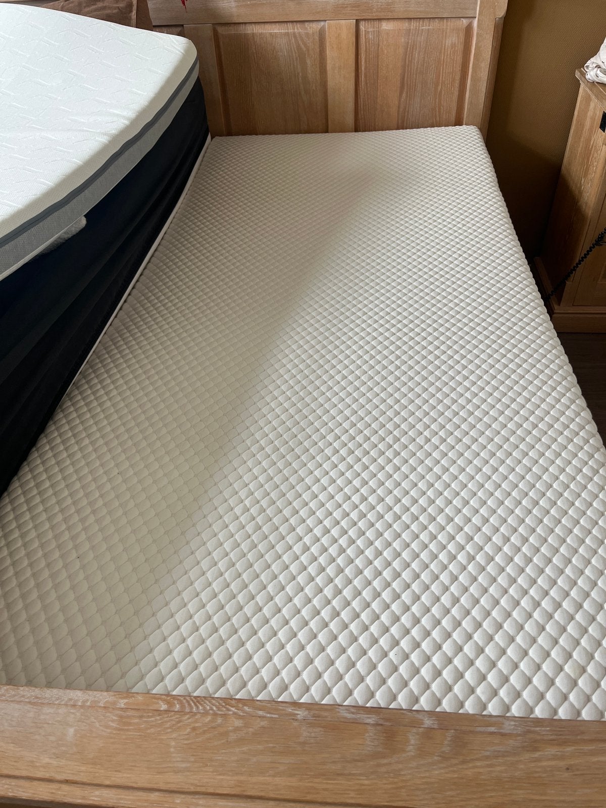 2 x AVEK matrassen, slechts 6 maanden oud, Ophalen, 90 cm, Zo goed als nieuw, Matras