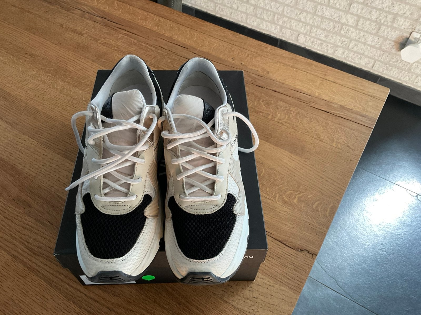 Via vai Sneackers, Ophalen, Zo goed als nieuw, Sneakers of Gympen