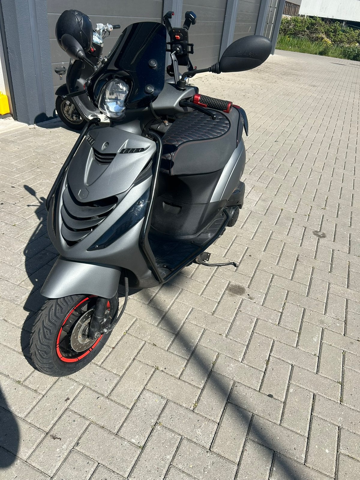 Scooter monteur met ophaal service, Fietsen en Brommers, Scooters | Peugeot, Ophalen, Zo goed als nieuw, Elektrisch, Overige modellen