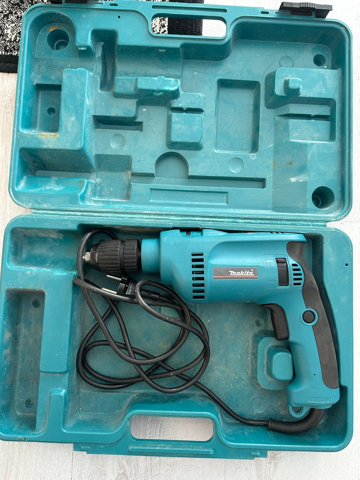 Makita HP1621 Klopboormachine 650W met koffer, Doe-het-zelf en Verbouw, Boormachine, Ophalen of Verzenden, Klopboormechanisme