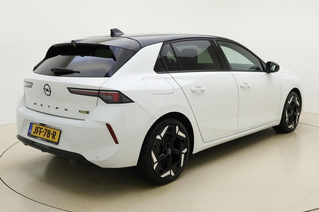 Opel Astra 1.6 Turbo Plug In Hybrid GSe 225PK | Head-Up | Ke, Auto's, Opel, Gebruikt, Euro 6, 4 cilinders, Alcantara
