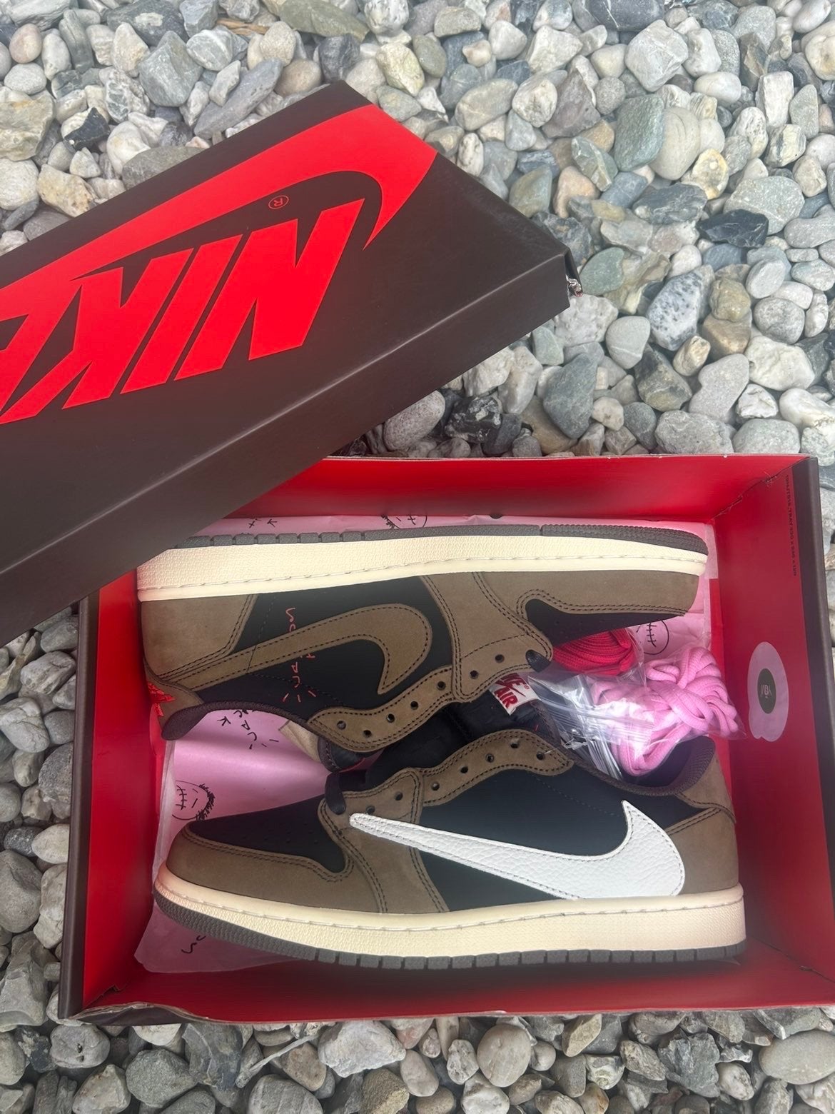 Nike Air Jordan 1 Low Travis Scott Reverse Mocha, Ophalen of Verzenden, Nieuw, Bruin, Sneakers of Gympen