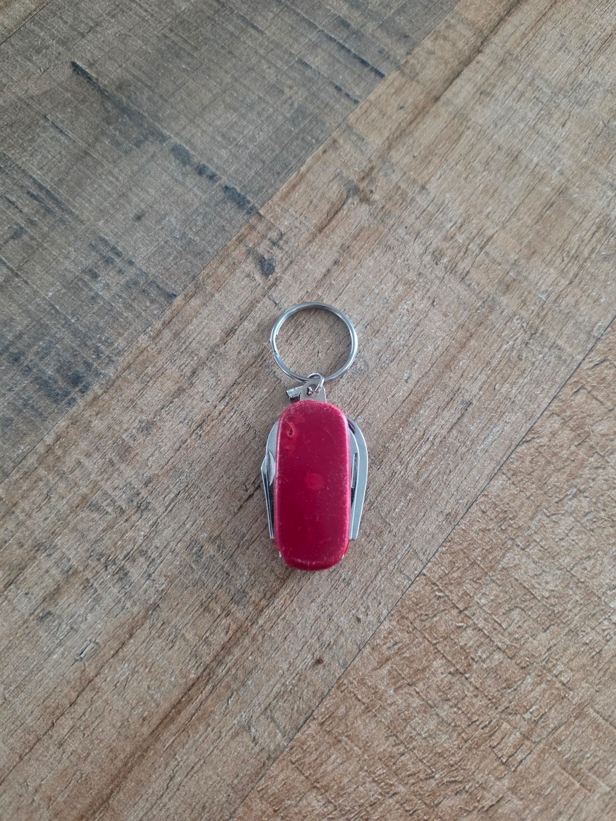 Compacte multitool sleutelhanger - rood, Ophalen of Verzenden, Zo goed als nieuw