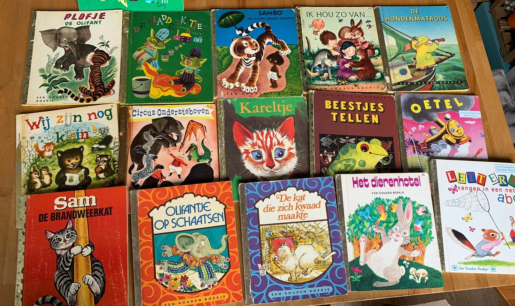 Gouden boekjes, versch. deeltjes (de Bezige Bij), Boeken, Gelezen, Fictie algemeen, Jongen of Meisje, 4 jaar