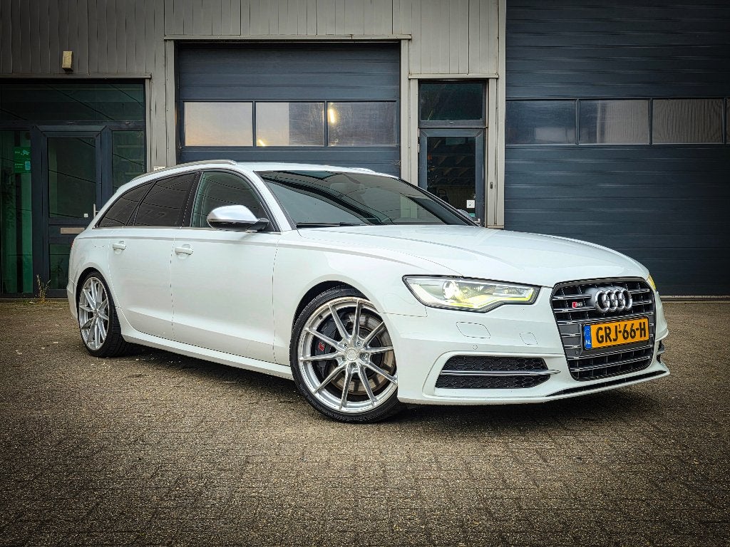 Audi S6 Avant 530pk Quattro S-Tronic - Dealer Onderhouden, Auto's, Audi, Automaat, Adaptive Cruise Control, Wit, Stationwagon