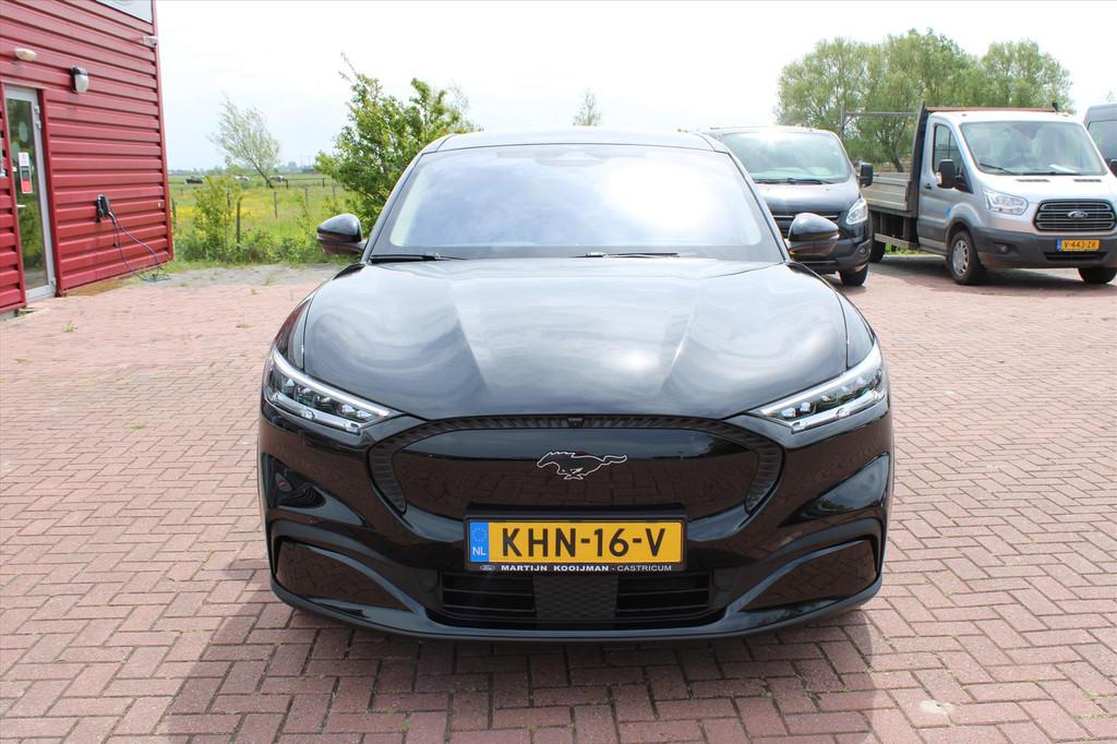 Ford Mustang Mach-E 75kWh 269pk RWD Automaat, Technology Pac, Auto's, Automaat, 12 maanden, Gebruikt, Zwart