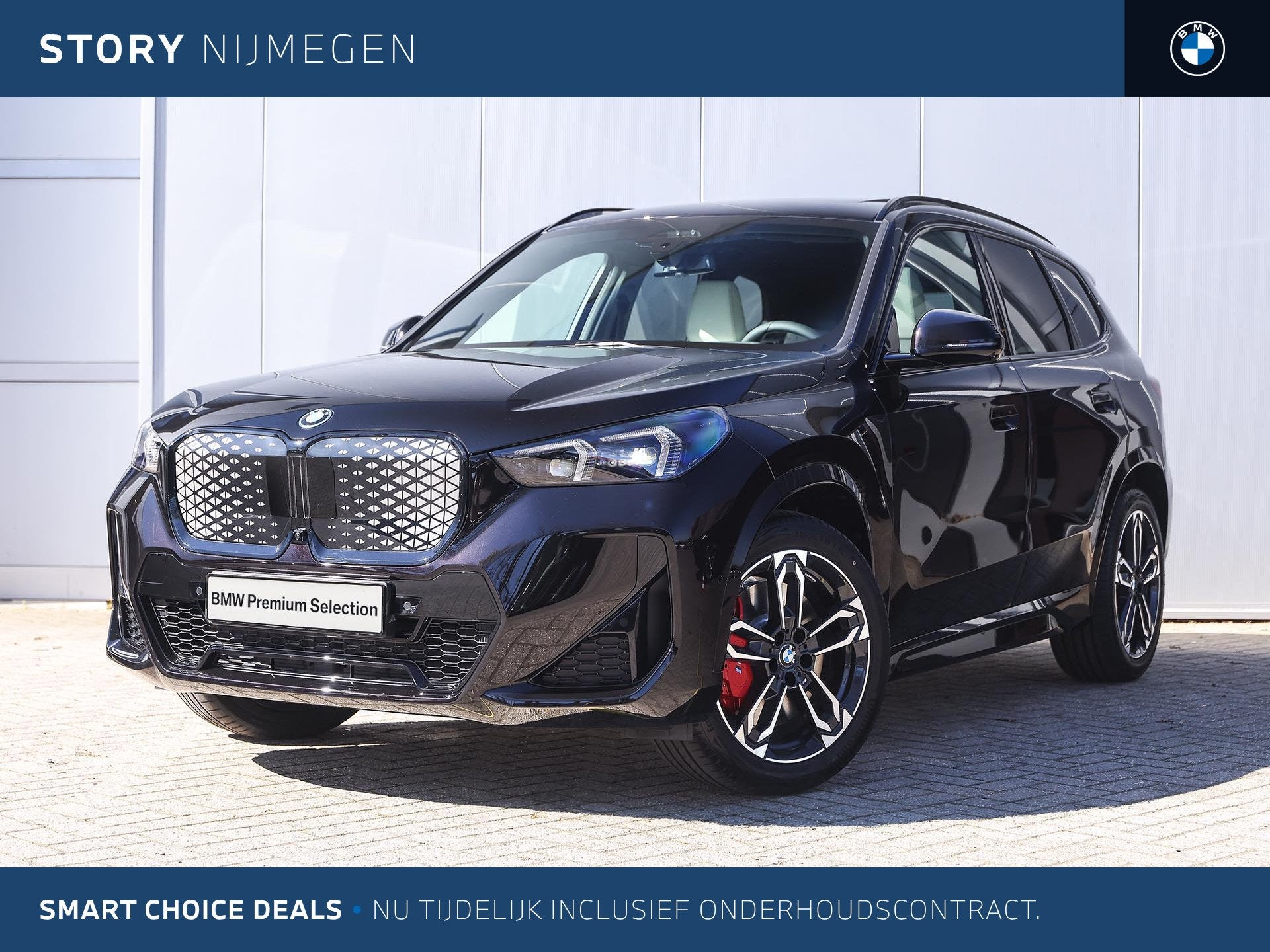 BMW iX1 eDrive20 M Sport / Panoramadak / Trekhaak / Sportsto