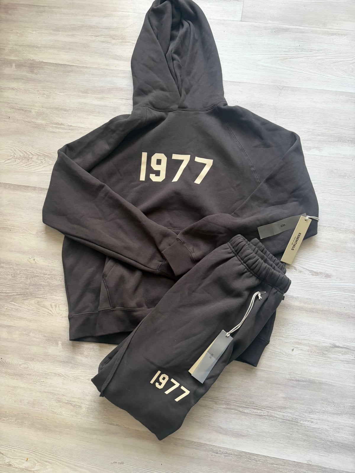 Essentials 1977 tracksuit maat M, Ophalen of Verzenden, Nieuw, Maat 48/50 (M)