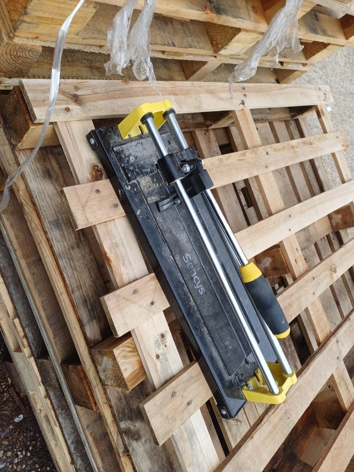 Sencys tegelsnijder - Gebruikt maar functioneel, Doe-het-zelf en Verbouw, Ophalen of Verzenden, Gebruikt, Snijgereedschap, Overige merken