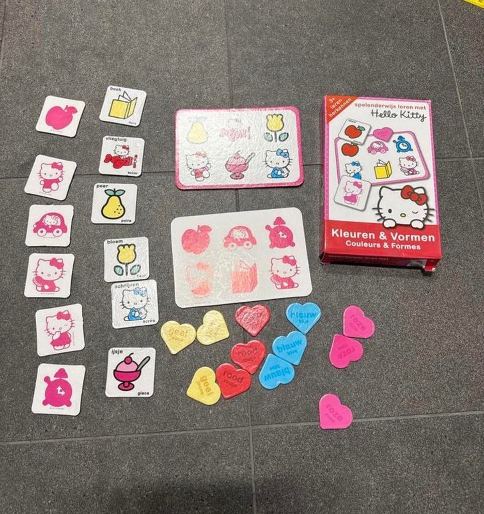 Hello Kitty Kleuren & Vormen Leer Spel, Ophalen of Verzenden, 10 tot 50 stukjes, Zo goed als nieuw, 4 tot 6 jaar
