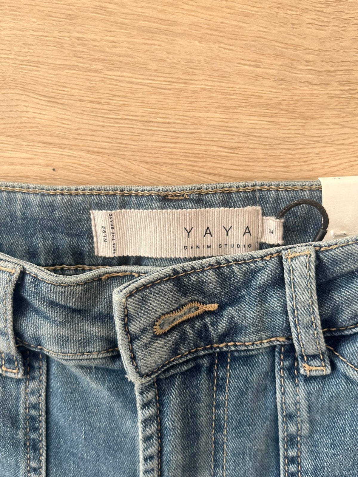 Spijkerbroek Nieuw van YAYA maat 34, Ophalen of Verzenden, Nieuw, Blauw, W27 (confectie 34) of kleiner