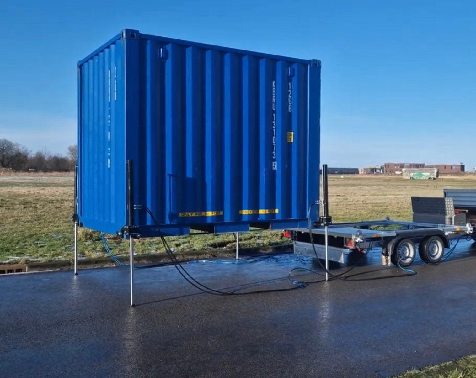 10 ft Container Aanhangwagen met Hydraulisch Afzetsysteem, Ophalen, Zo goed als nieuw