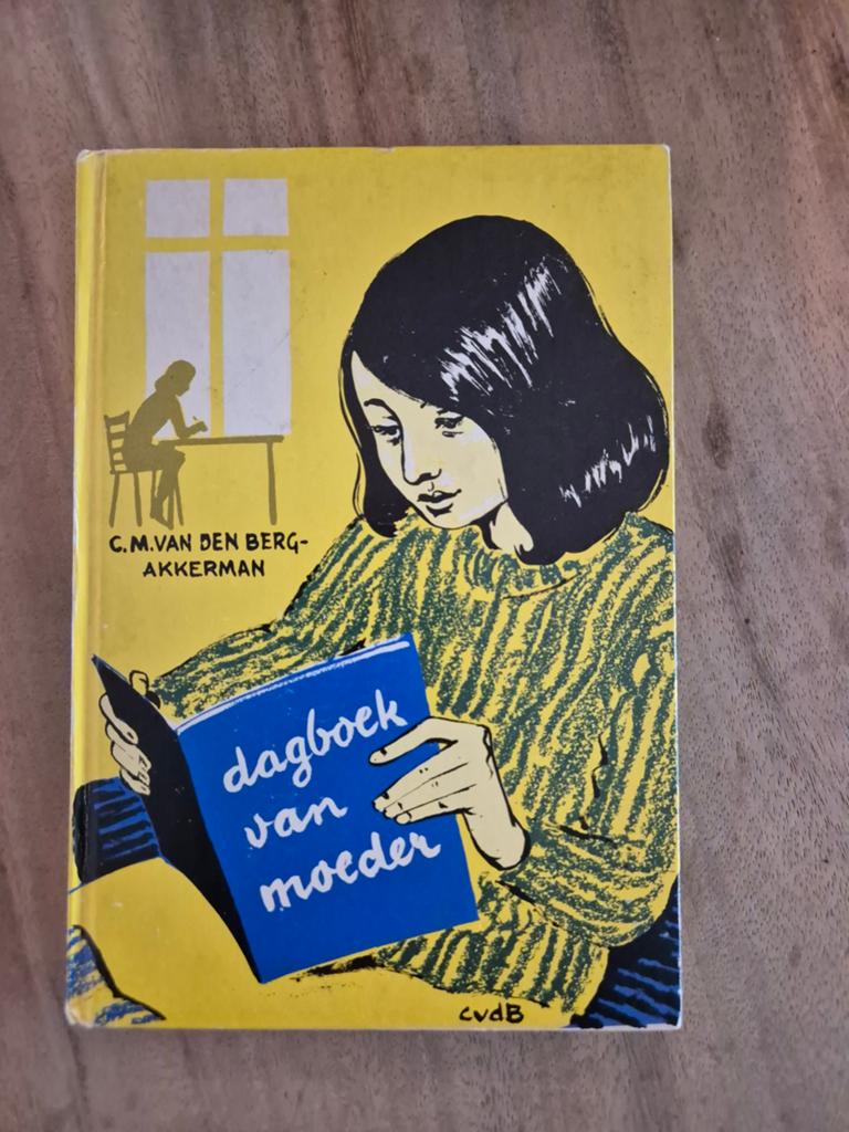 Dagboek van Moeder - C.M. van den Berg-Akkerman, Ophalen of Verzenden, Gelezen, C.M. van den Berg-Akkerman, Nederland