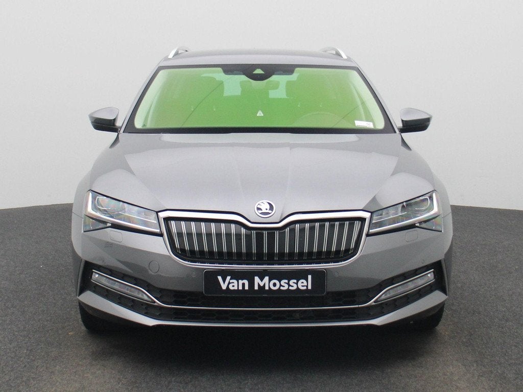 Skoda Superb Combi 1.4 TSI iV 160kW DSG6 Clever+ | ELEKTR. A, Auto's, Skoda, 12 maanden, Stof, Gebruikt, Zwart