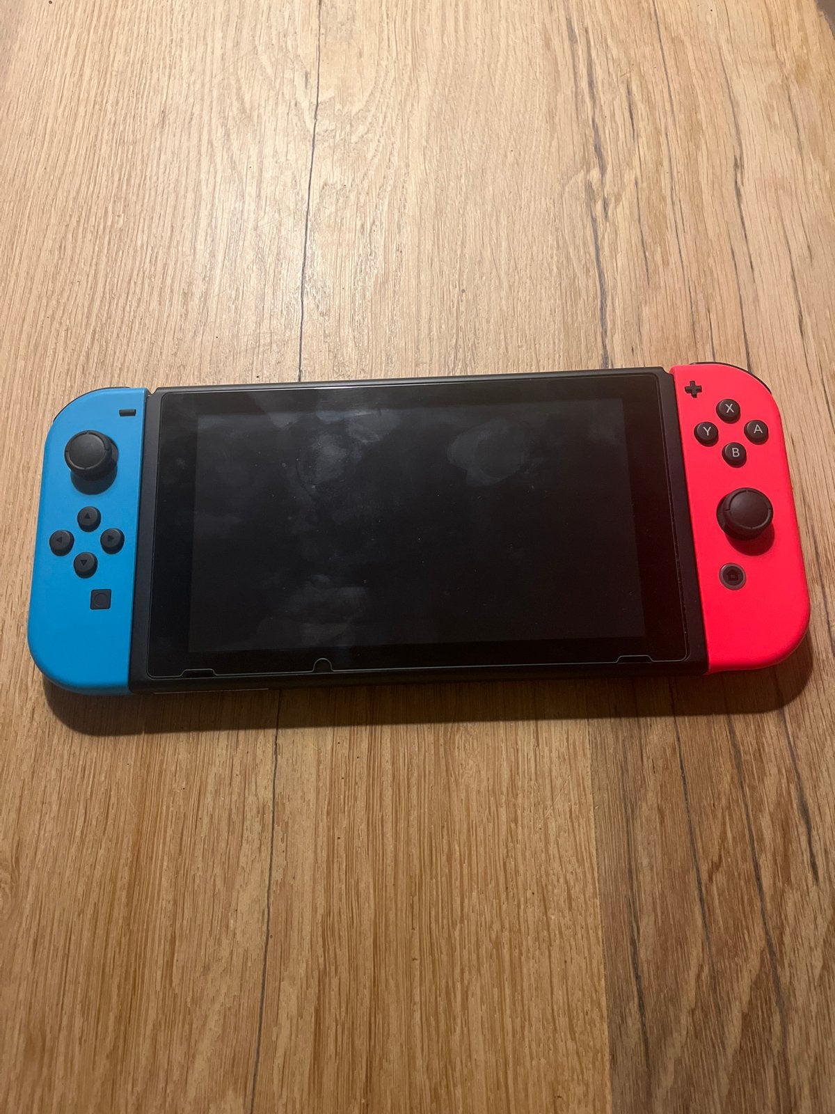 Nintendo Switch met accessoires - Goede staat, Spelcomputers en Games, Ophalen, Gebruikt, Met 1 controller, Switch Original