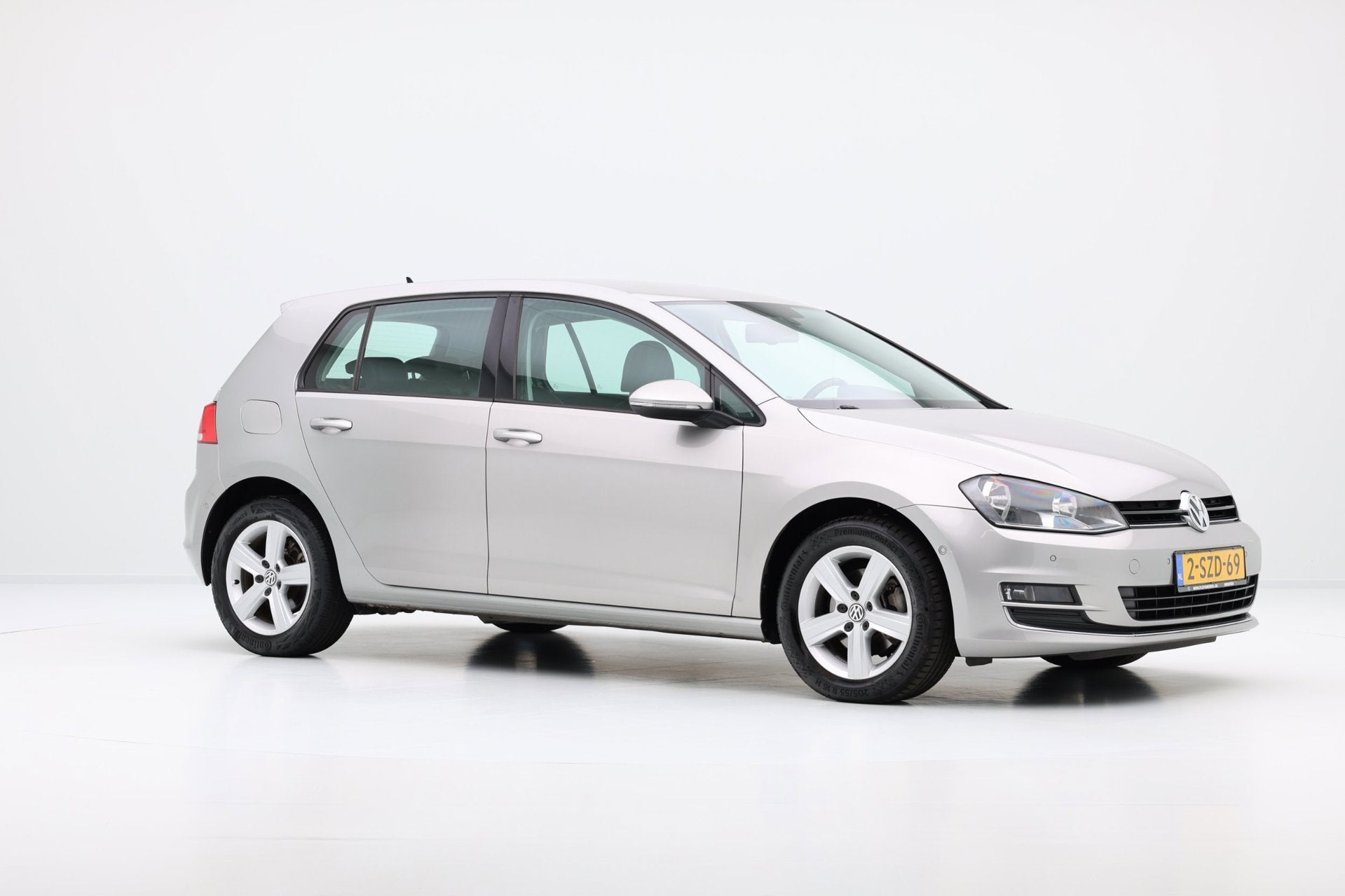 Foto 5 van Volkswagen Golf 1.2 TSI Highline 5-drs Navi|1e Eig!|Half Led