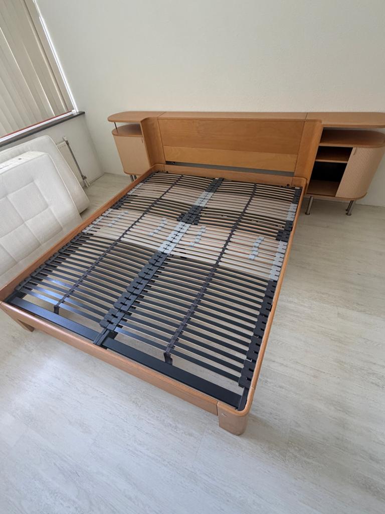 Auping Auronde 1000 met nachtkastjes en achterwand, Ophalen, Gebruikt, Bruin, Tweepersoons