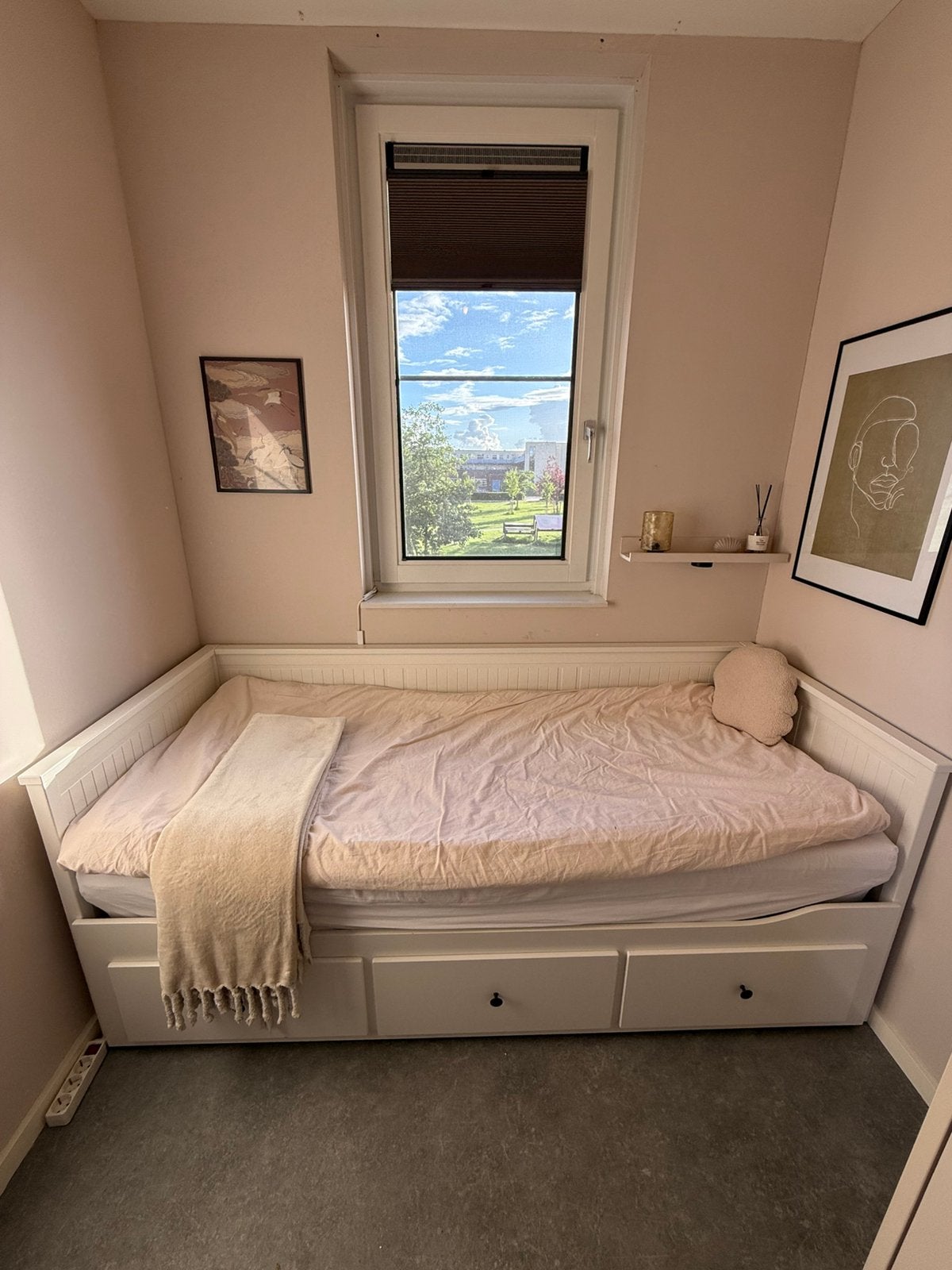 Hemnes uitschuif bed ikea - met 3 lades - 80x200/ 160x200, Huis en Inrichting, Slaapkamer | Bedden, Ophalen, Verstelbaar, Wit