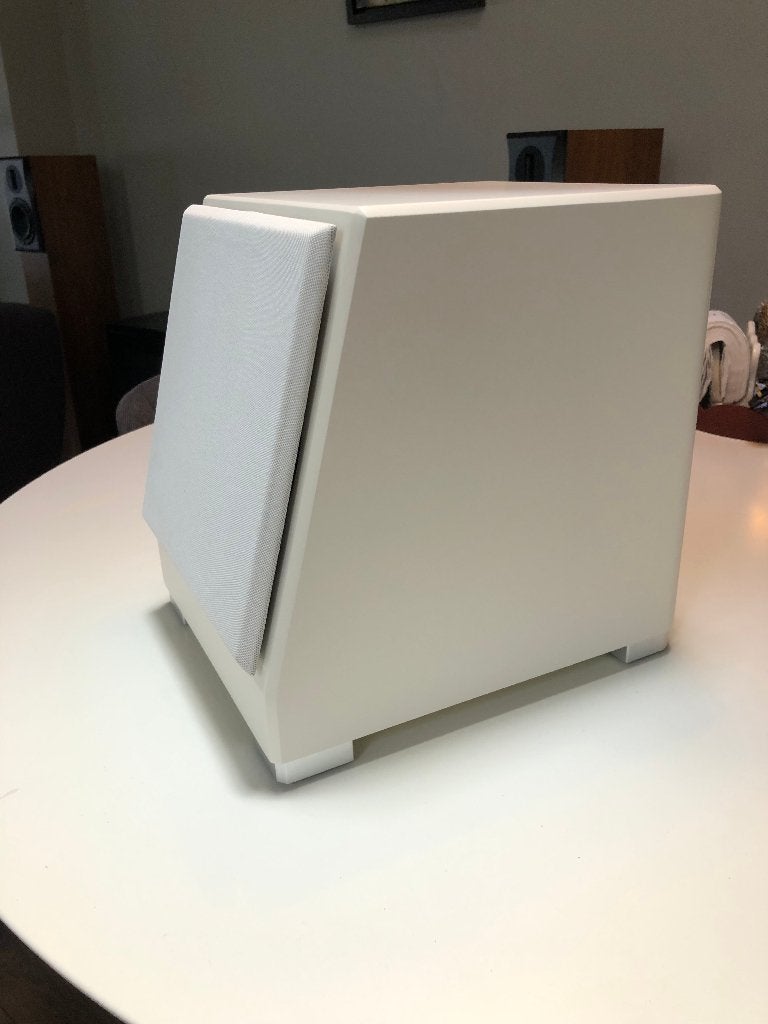 Subwoofer Totem, Subwoofer, Zo goed als nieuw, Ophalen, 150 watt of meer