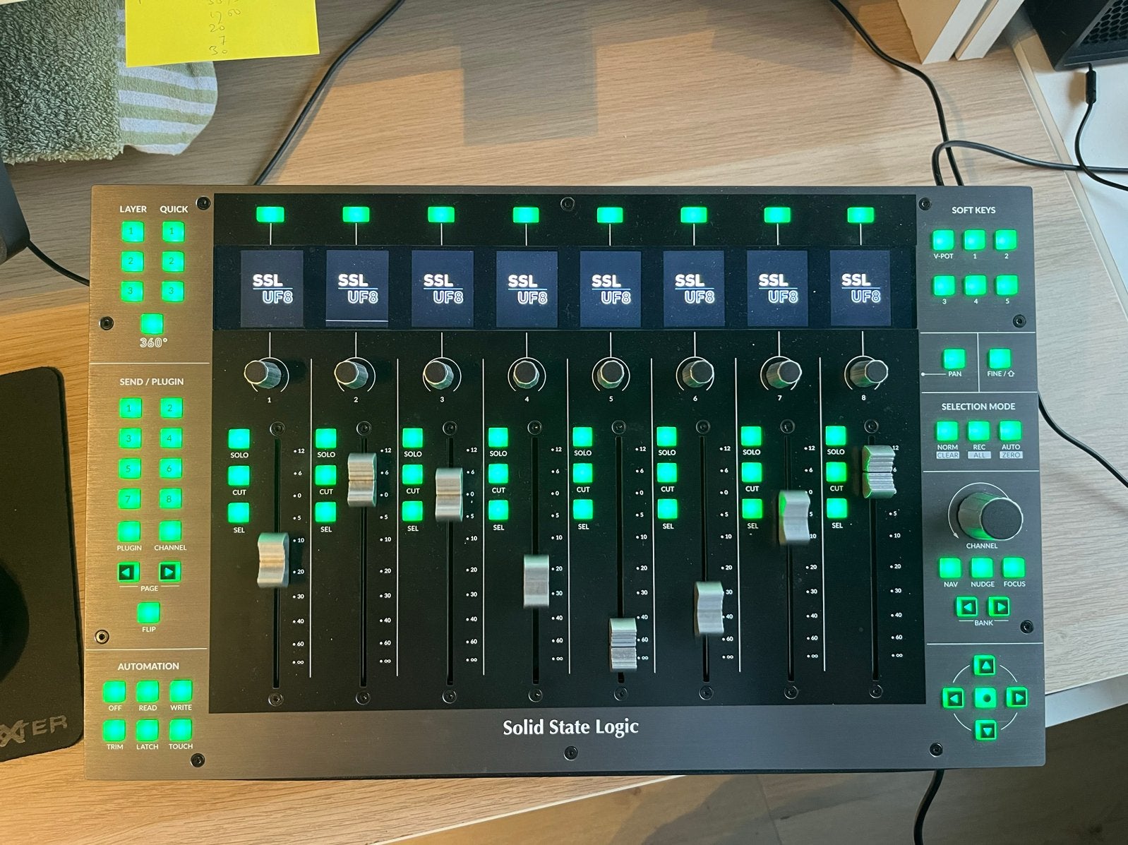 Solid State Logic UF8 Advanced DAW Controller, Ophalen of Verzenden, Zo goed als nieuw, 5 tot 10 kanalen