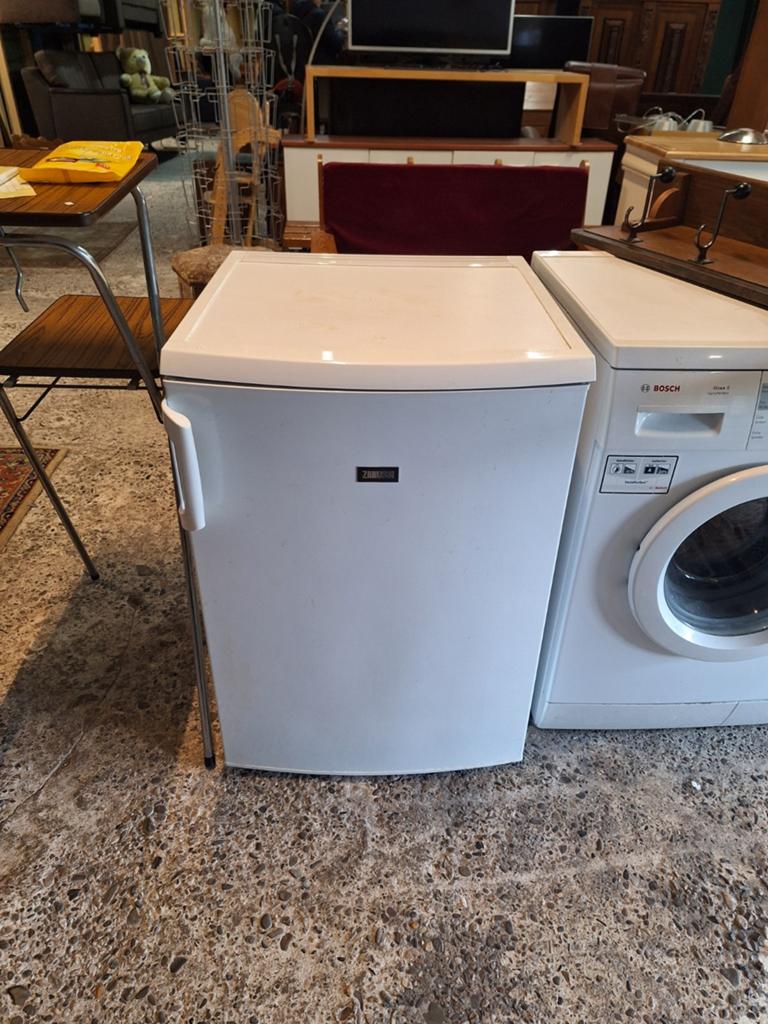 Koelkast tafelmodel zanussi zonder vriesvak, 100 tot 150 liter, 45 tot 60 cm, Ophalen, 85 tot 120 cm