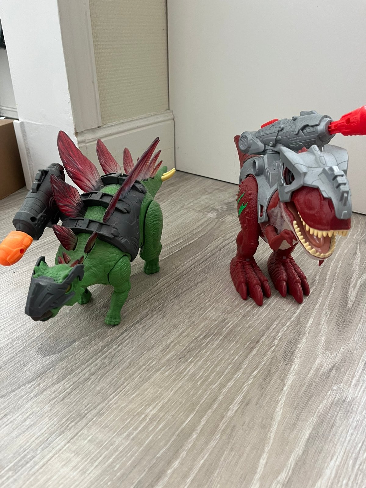 Dino’s, G1, Ophalen, Zo goed als nieuw