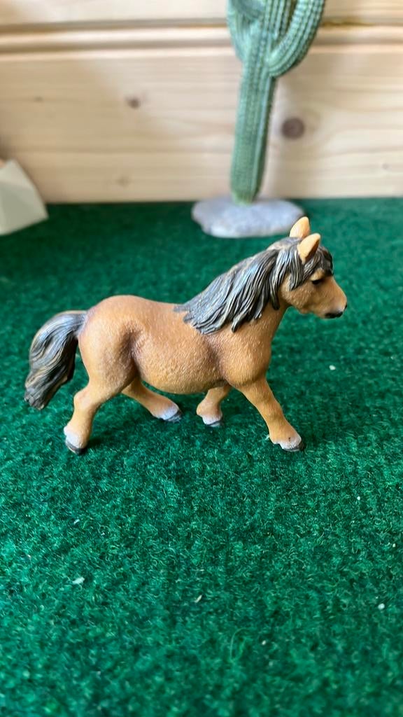 Schleich shetland pony merrie, Ophalen of Verzenden, Zo goed als nieuw, Paard, Beeldje of Figuurtje