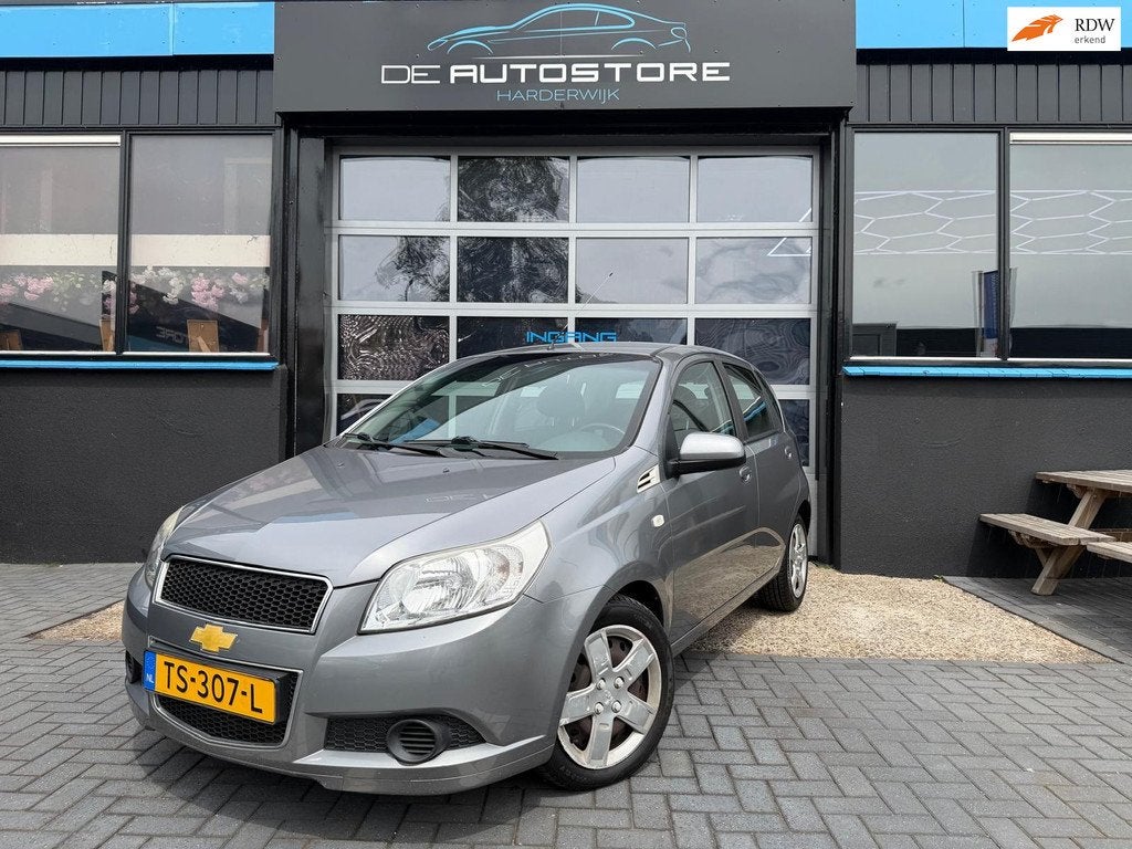 Chevrolet Aveo 1.4 16V LS Airco navi Bluetooth 97000km!, Voorwielaandrijving, Euro 5, 400 kg, Bedrijf