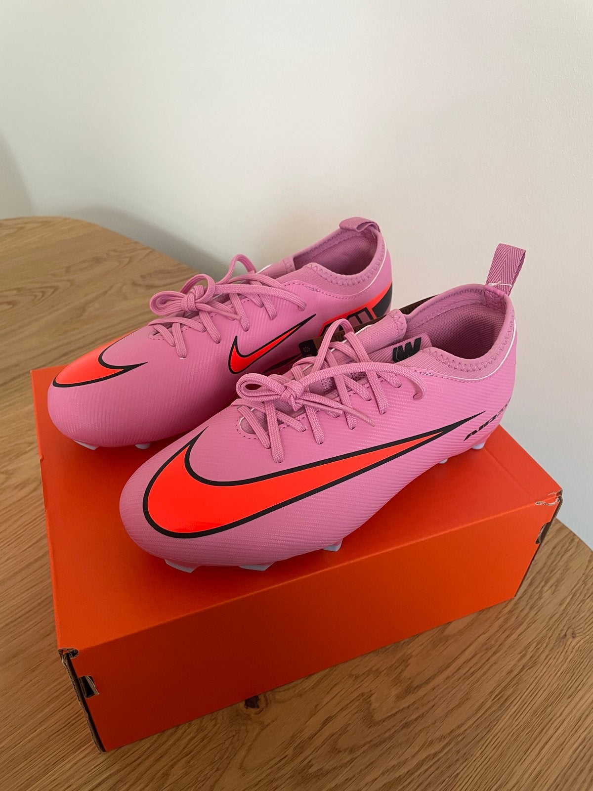 Nike Mercurial Vapor 16 Academy FG/MG Roze Voetbalschoenen, Ophalen of Verzenden, Nieuw, Schoenen
