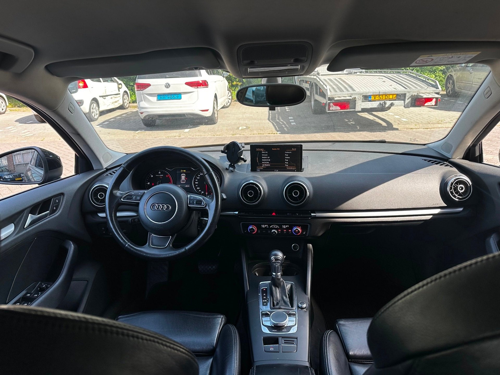 Audi A3 Sportback 1.6 TDI Ambition Pro Line S, Euro 5, Gebruikt, Zwart, 4 cilinders