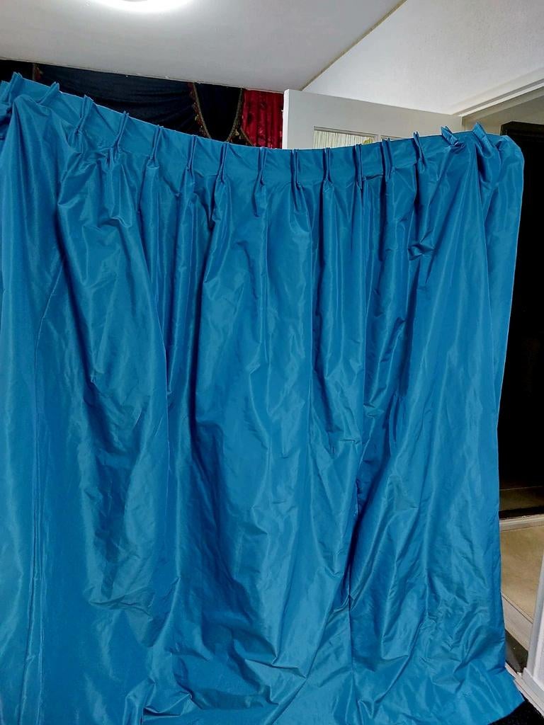 Blauwe gordijnen met plooien, Ophalen of Verzenden
