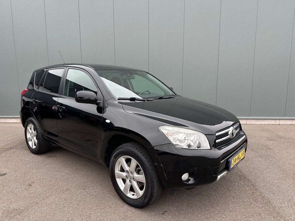 Toyota RAV4 2.0 VVTi Linea Sol 4WD | AIRCO | NAP !, Automaat, 1998 cc, 4 cilinders, Zwart